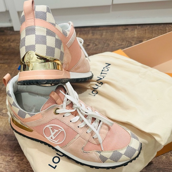 EUC Authentic Louis Vuitton Suede Damier Azur Run Away Sneakers - Picture 2 of 10